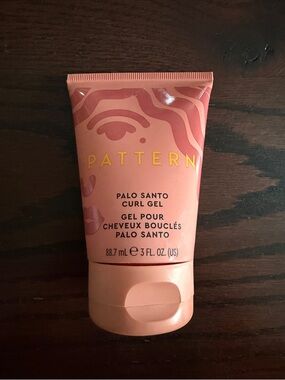 TWO - Pattern Palo Santo Curl Gels
